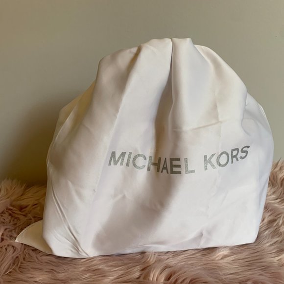 NWT! MICHAEL KORS MK SELMA STUDDED MEDIUM SATCHEL SHOULDER BAG W DUST BAG - Picture 15 of 15